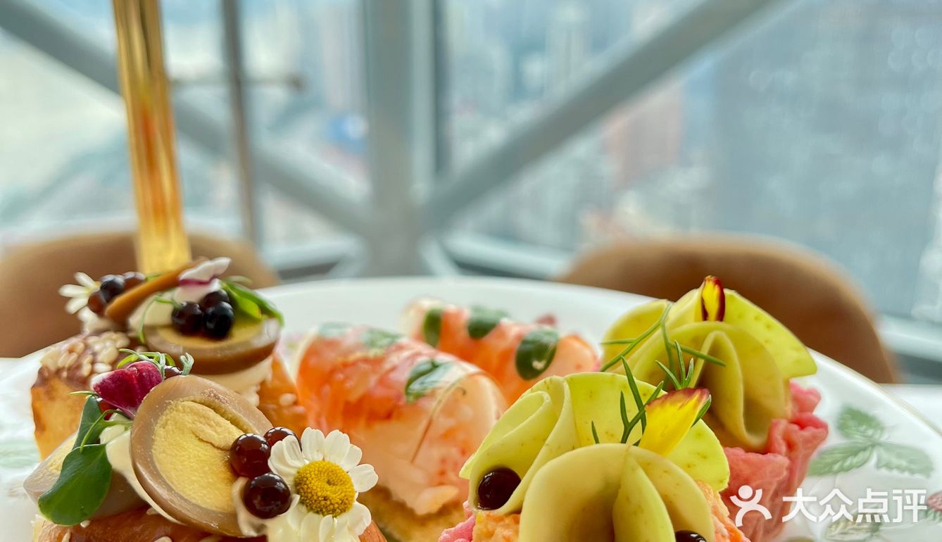 重庆人对甜品的最高评价：好吃，不甜。