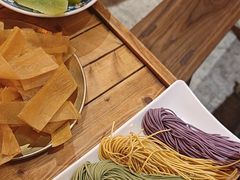 -旧街市鲜货老火锅(大光路店)