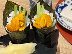 手握卷-小山日本料理(兴业太古汇店)