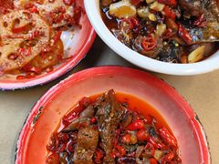 凉拌蚌壳子肉+卤藕片-老三样·旧食新味(万寿宫店)