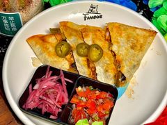 -Famous肥猫墨西哥音乐餐吧(五棵松华熙LIVE店)