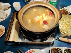 -邹开喜·小海鲜醉鸡煲·潮汕鲜切牛肉店(襄阳北路店)
