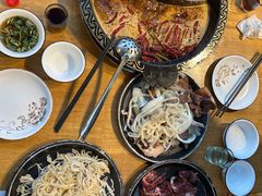 -小志家.鲜牦牛肉牛杂火锅野生菌汤锅