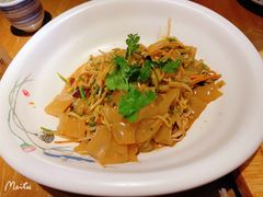 东北拉皮盆菜-95号酱骨·一块豆腐(展春园西路店)