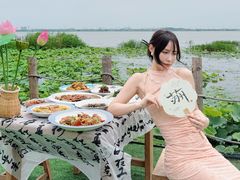 -七的湖·晚芳亭·阳澄湖农家菜·大闸蟹(莲花岛店)