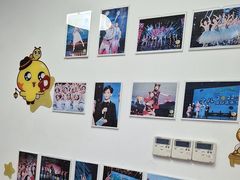 -小荧星艺校(大宁分校)