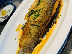 汉味蒸风干武昌鱼-曾宴·楚菜(湖北省博物馆店)
