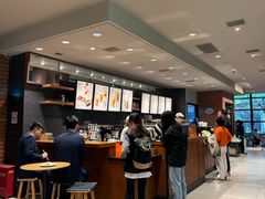 -星巴克(上海虹桥新天地二店)