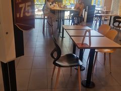 -麦当劳(石坝服务区店)