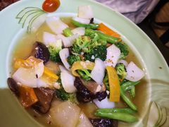 -Lam Vien Restaurant