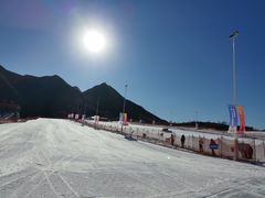 -荣盛康旅野三坡滑雪场