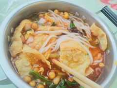 -鸿通城购物中心