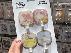 -名创优品(山东青岛华润万象城店)