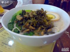 咸菜肉丝面-甜蜜蜜港式茶餐厅(虹梅店)