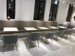 等位区-Fridi Patisserie Cafe