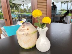 -三亚亚龙湾瑞吉酒店·宴悦Driftwood·游水海鲜·牛排·草坪·私人定制