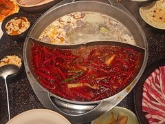 牛油锅底鸳鸯锅-宽巷子成都火锅(南站店)