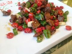 辣炒黄牛肉-小龙酒家(桂平路店)