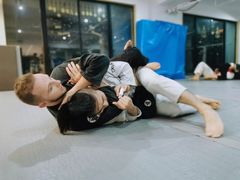 -EFL巴西柔术·综合格斗·泰拳·少儿体能训练(虹桥德必馆)