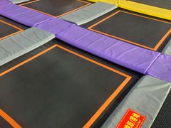 -嘿哟动霸CHUA·新潮玩运动娱乐中心·蹦床滑冰团建乐园