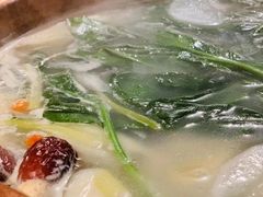 -虾弄弄海派小龙虾·牛羊蝎子火锅