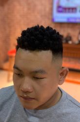 -贝勒爷专业男发