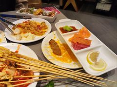 -山焱·炭火自助烤肉(周浦万达店)