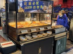 面包甜点陈列柜-和府捞面(领展购物广场京通店)