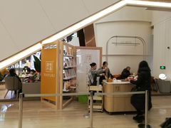 -奈雪的茶(市百一店)