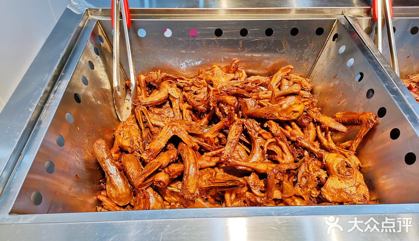 衢州鸭脖鲜卤好滋味!