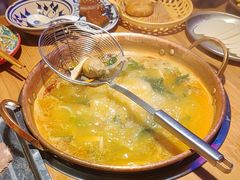 -洱火云南酸菜牛肉火锅(石景山当代商城店)
