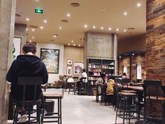 大堂-星巴克(深圳宝安泰华店)