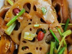 微辣藕片-留夫鸭(巴黎春天宝山店)