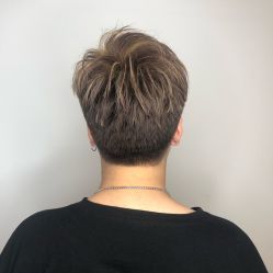 -意廊 Hair Salon
