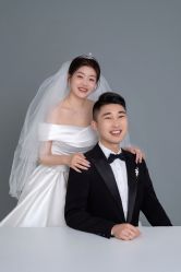 -雪中彩影婚纱摄影·微光艺术中心