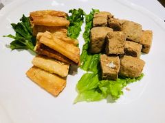 炸响铃臭豆腐-张生记(丁香国际店)