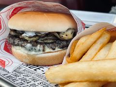 蘑菇芝士汉堡-FATBURGER 特富客汉堡(外交公寓店)