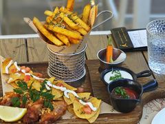 -Mark&Mars Restaurant