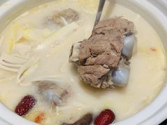 -三人行骨头王火锅(长寿店)