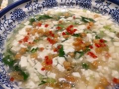 上这来吃饭了他家的环境好菜品口感很好量也实惠服务也很好-大酒缸(高碑店文化新大街店)