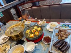 -哈啾嗨·新概念蒙餐(红星新城店)