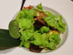 -彩云天云南餐厅