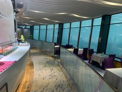 -亚洲国际大酒店·云顶阁旋转自助餐厅
