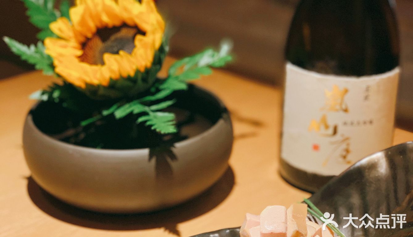 天妇罗挺新鲜的大虾,老公很喜欢。滑蛋鳗鱼有点腻