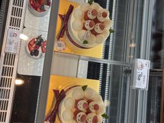-花花卷卷·鲜食蛋糕(静安久光百货店)