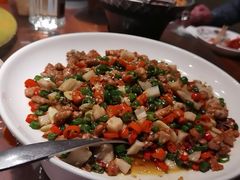 -川流不息·地道川菜·小龙虾(松东路店)