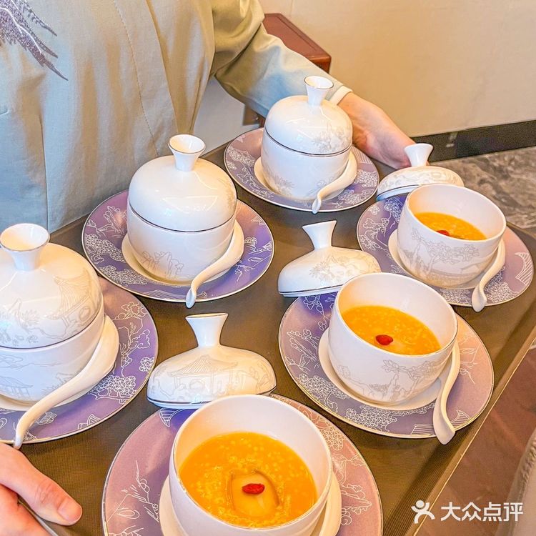 成都美食地标,双子塔旁边的一栋『吃货大楼』