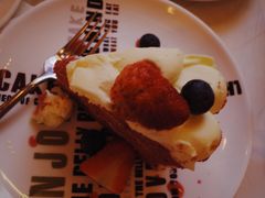 红丝绒蛋糕-The BREW·酿餐厅(浦东嘉里大酒店)