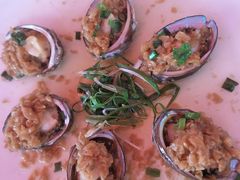 蒜蓉蒸鲍鱼-范饭椰林川湘味海鲜·椰子鸡(三亚湾椰梦长廊店)