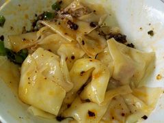 豆瓣抄手-新繁牛肉豆花(都江堰店)